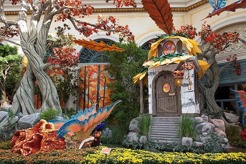 Bellagio’s Conservatory & Botanical Gardens Creates Enchanted ‘Into The Woods’ Experience with New Autumn Display 