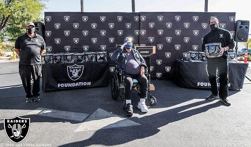 Raiders Honor Veterans, Active Military During Salute to Service  