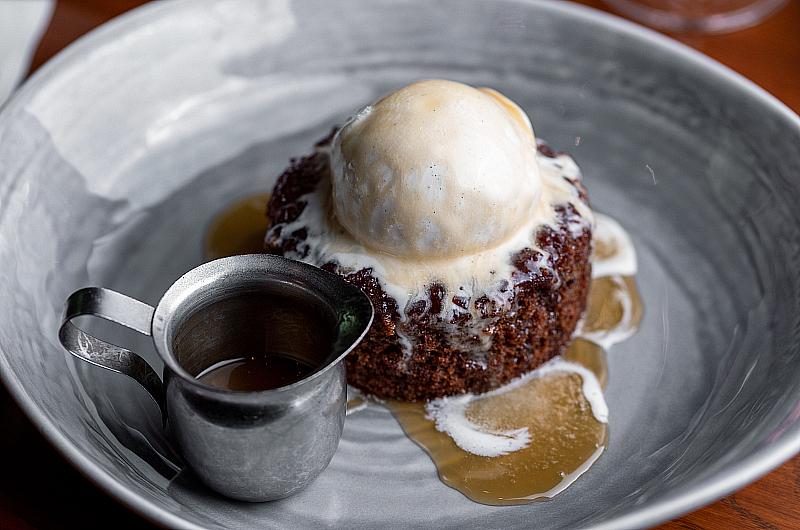 Sticky Toffee Pudding; Credit: Gordon Ramsay Pub & Grill at Caesars Palace