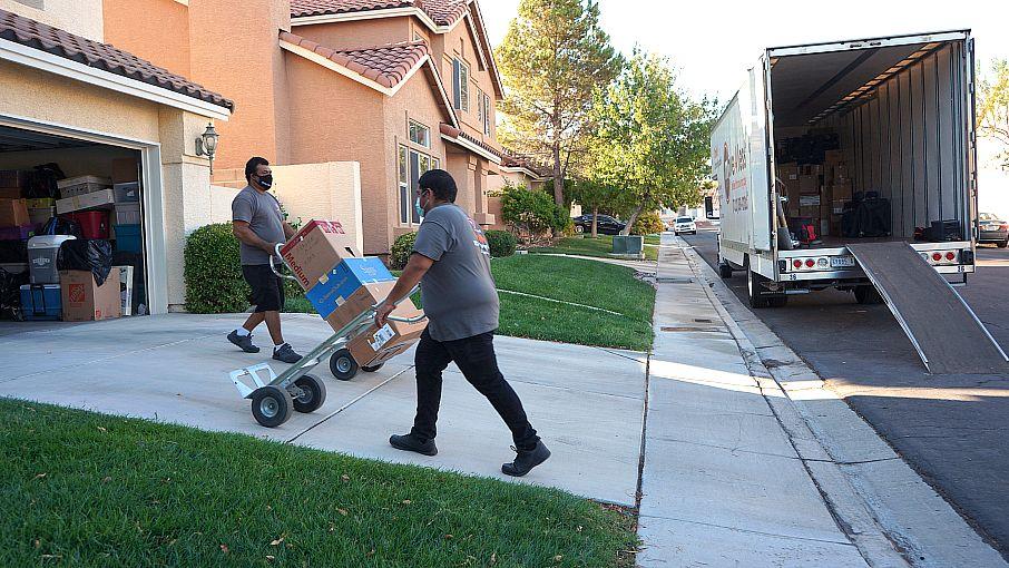 Deadline for Moving Assistance Applications Extended to Jan. 15, 2021; Move 4 Less Owners Paying for Local Moves of Families Affected by Pandemic