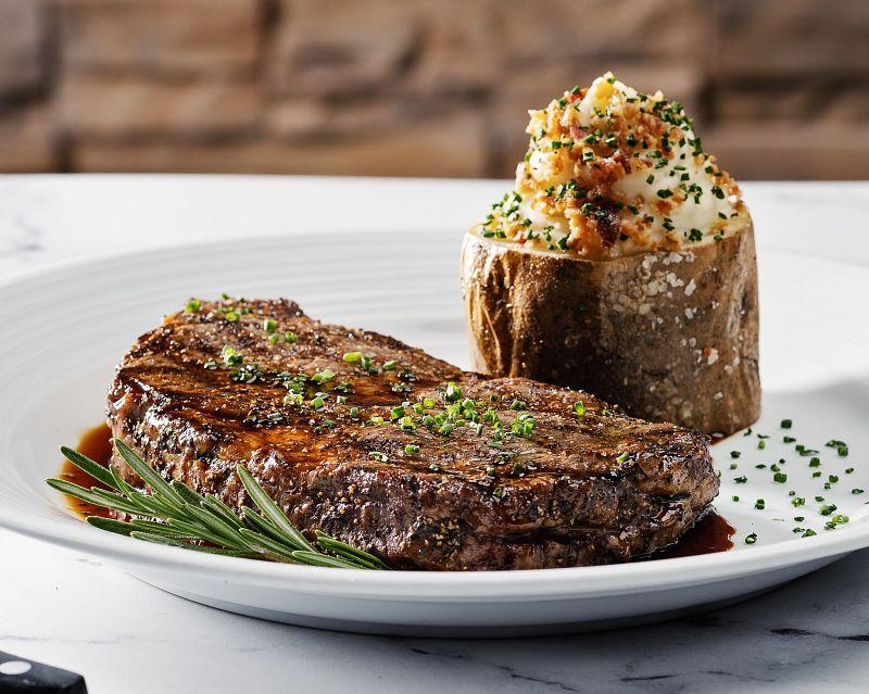 Edgewater Casino Resort to Introduce Two Dining Concepts, PT’s Express and Stockman’s Steakhouse
