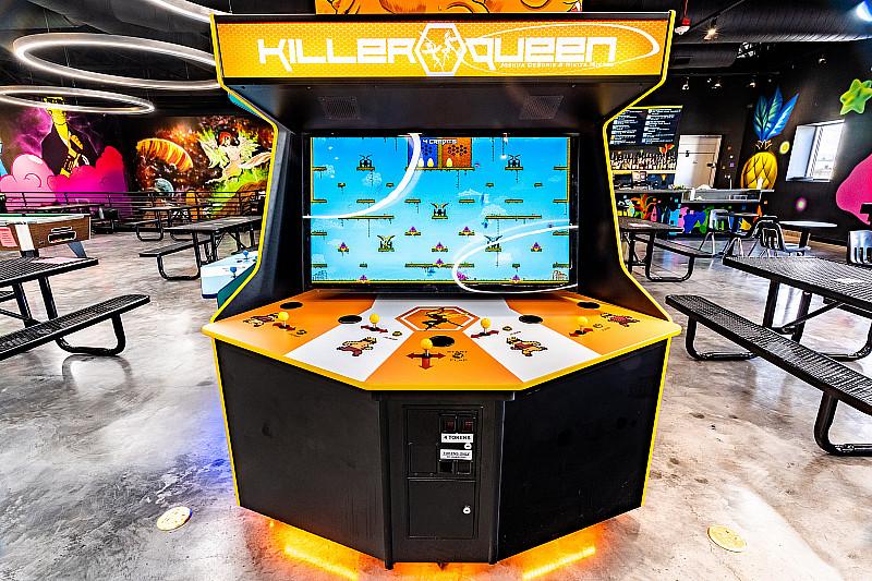 Killer Queen arcade game