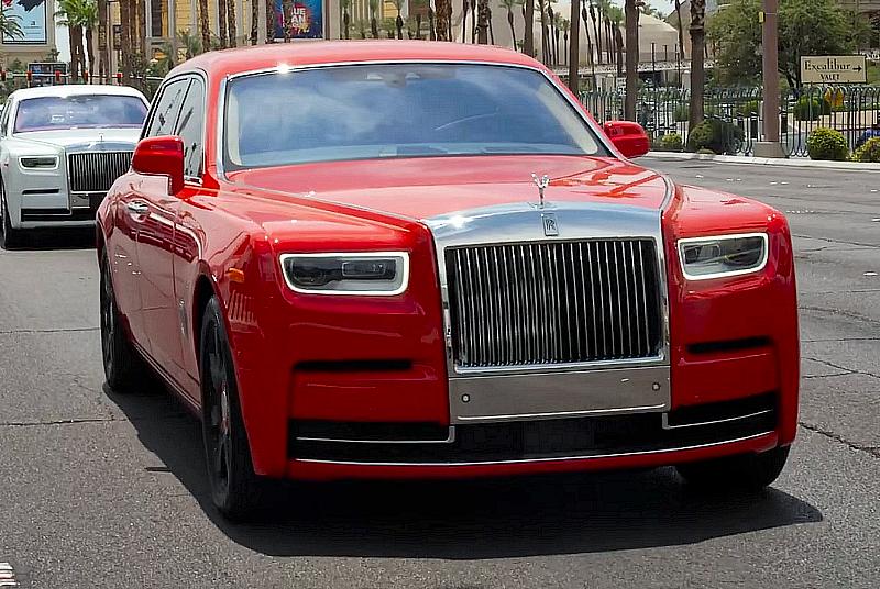 Resorts World Las Vegas Takes Over the Strip with a Parade of Bespoke Rolls-Royce Motor Cars 
