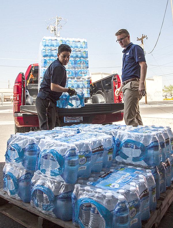 Ford Motor Company and Cowabunga Bay Water Park Partner on ‘Fill an F-150’ Water Drive Benefiting the Salvation Army 
