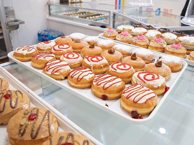 Yonutz First Las Vegas Donut and Ice Cream Shop Opens with a Smash