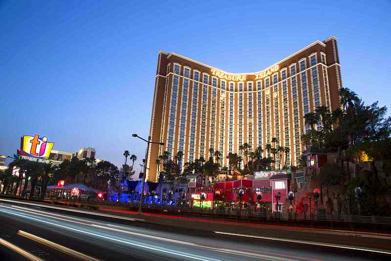Treasure Island Las Vegas Launches Super Fan Shuttle 