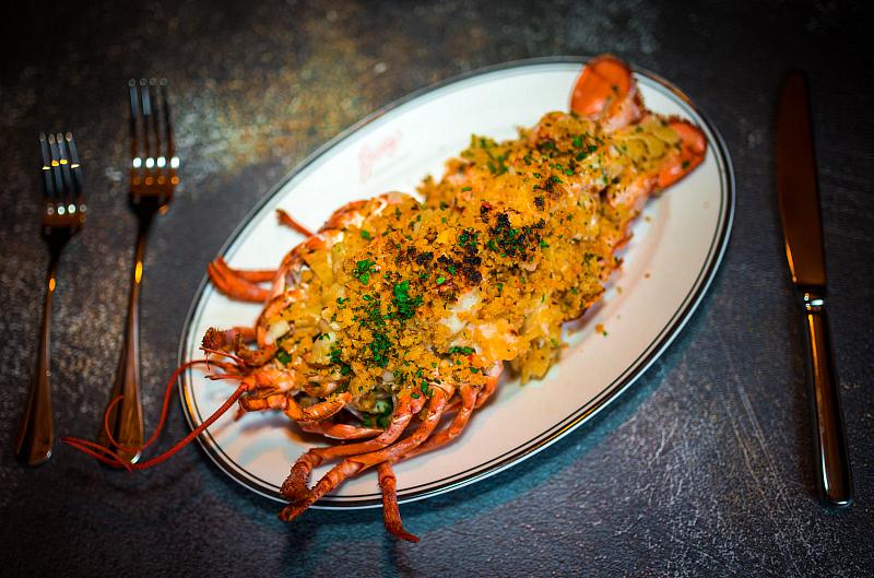 Whole Main Lobster Mac n Cheese - Photo credit: Patrick Miyoshi