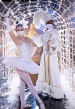 Fashion Show Las Vegas Brings a Wonderland of Holiday Celebrations This Winter Season
