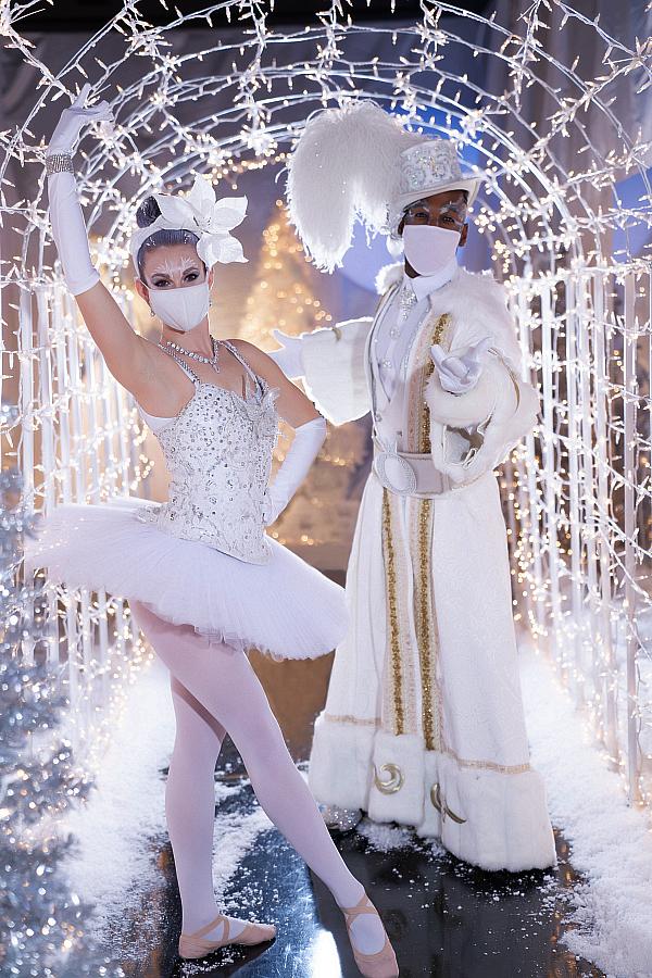 Fashion Show Las Vegas Brings a Wonderland of Holiday Celebrations This Winter Season 