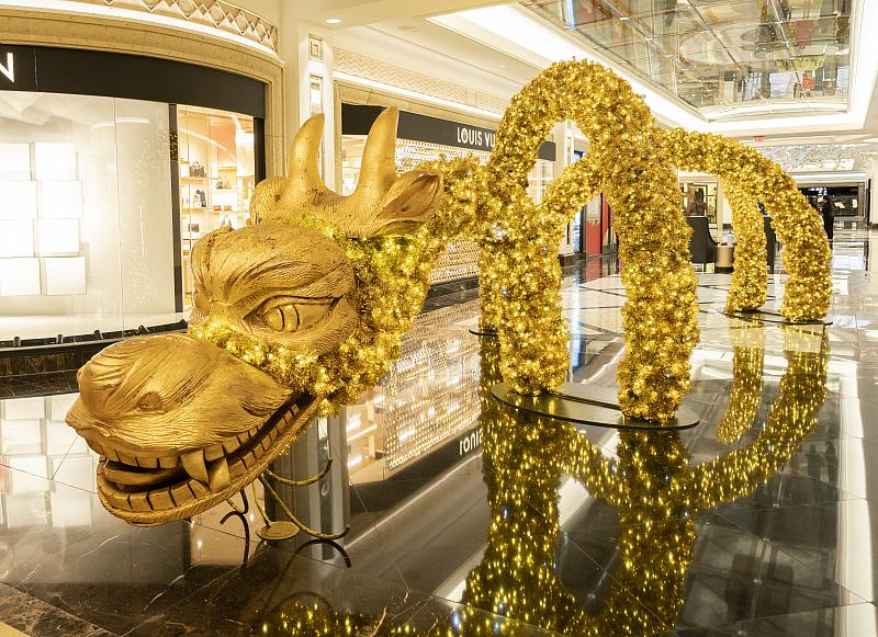 Grand Canal Shoppes Dragon Installation 