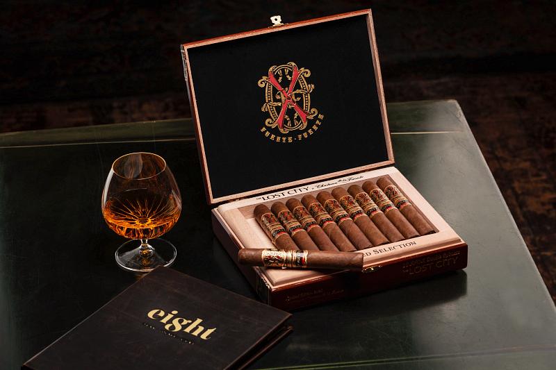 Eight Lounge to Light Up the New Year with Premium Cigars, Exquisite Cocktails
