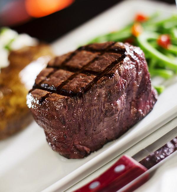 Celebrate Valentine's Day at Circus Circus' The Steak House