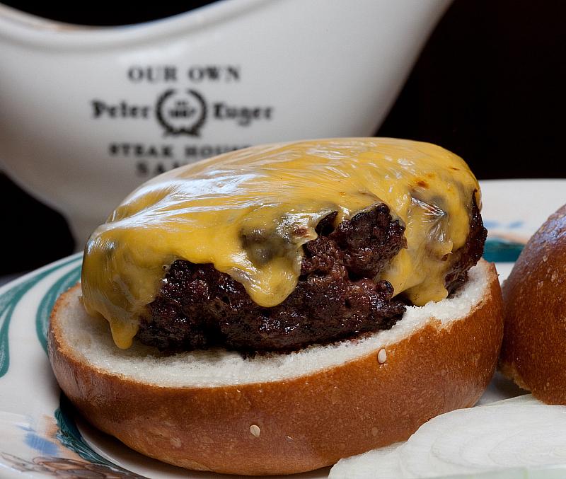 Peter Luger Steak House will bring the classic menu and authentic Brooklyn charm to Caesars Palace 