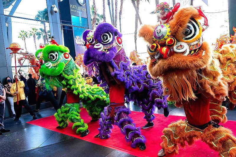 The Cosmopolitan Rings in the Year of the Tiger with Lion and Dragon Dance and Exclusive Culinary Offerings