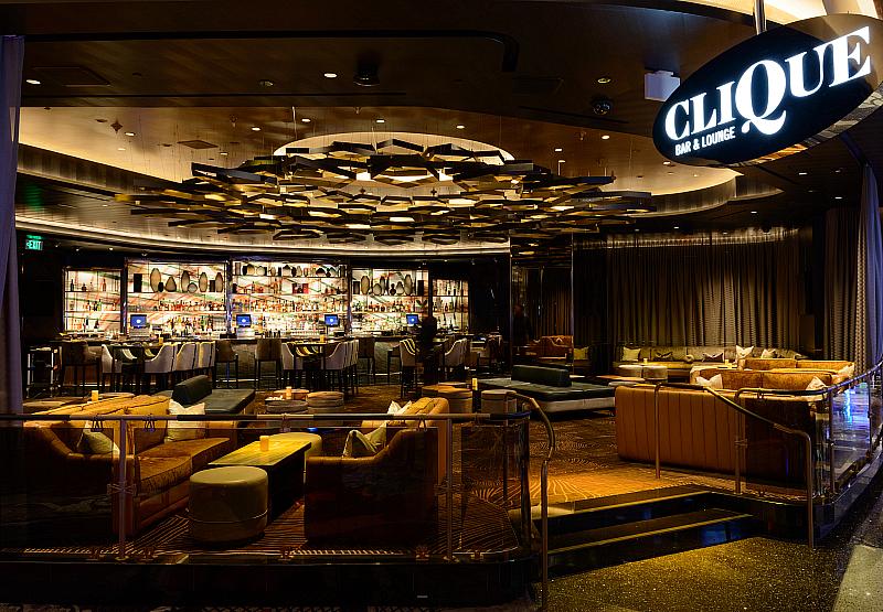 CliQue Bar & Lounge Brings Sophistication to the Men’s College Basketball Tournament with VIP Table Packages