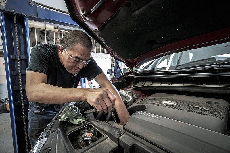 Tips For Starting Your Own Car Repairs & Maintenance