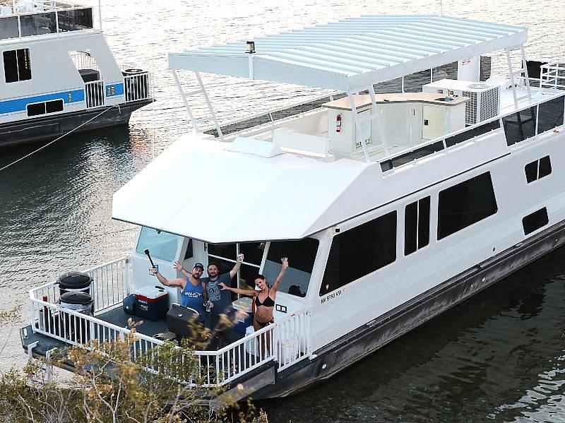 Lake Mead Mohave Adventures Announces Exclusive “Houseboat Hotel” Offer at Cottonwood Cove Resort & Marina April 15 – May 15