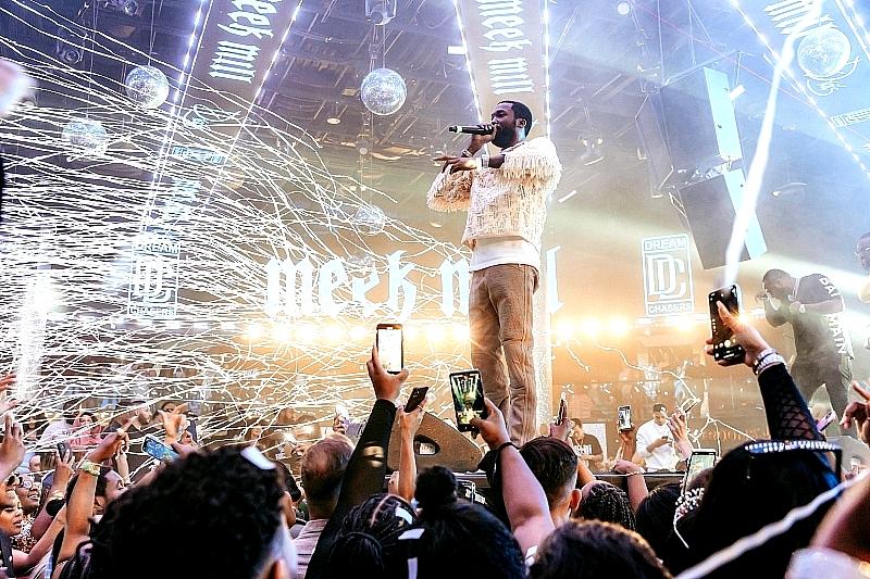 Meek Mill Kicks Off the First Performance of His 2022 Drai’s Residency