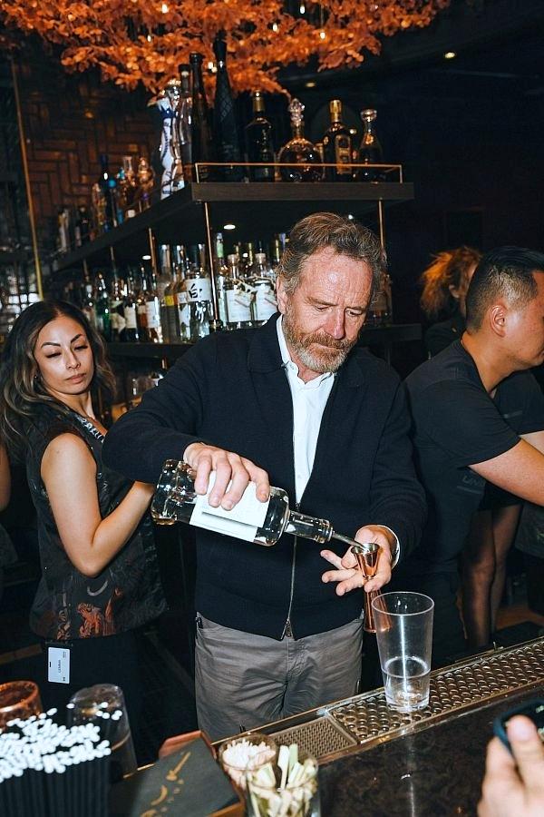 Bryan Cranston at Resorts World Las Vegas where they whipped up delicious Dos Hombres cocktails for fans.