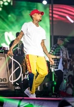 Drai’s Beachclub • Nightclub Welcomes Music Legends Chris Brown, Wiz Khalifa, 2 Chainz and More for Drai’s LIVE Performances in June
