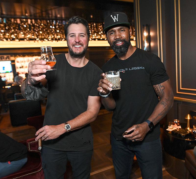 Eight Lounge – Charles Woodson and Luke Bryan – Photo credit: Toby Acuna
