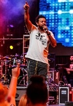 Shaggy Performs at Fremont Street Experience’s Inaugural Luau WOW Festival