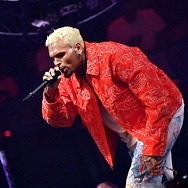 Chris Brown Blows Fans Away with Powerhouse Debut Performance of his 2022 Drai’s Las Vegas Residency