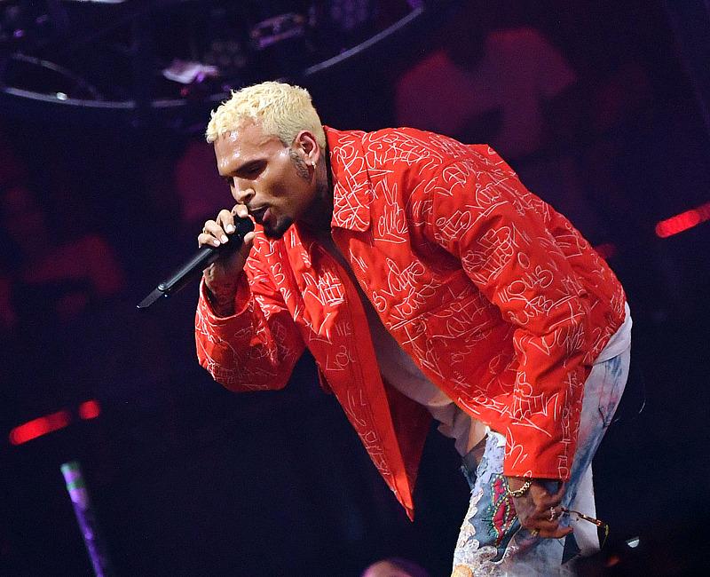 Chris Brown Blows Fans Away with Powerhouse Debut Performance of his 2022 Drai’s Las Vegas Residency