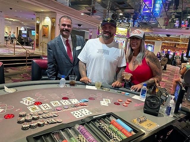 MEGA JACKPOT Winner: Flamingo Las Vegas Guest hits Texas Hold'em Mega Jackpot of $251,174
