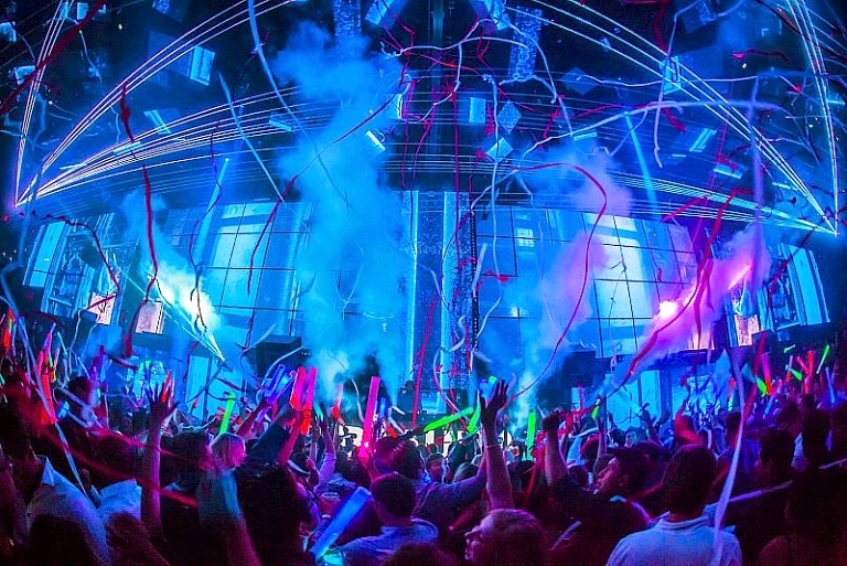 DAYLIGHT Beach Club and LIGHT Nightclub Announce September Lineups