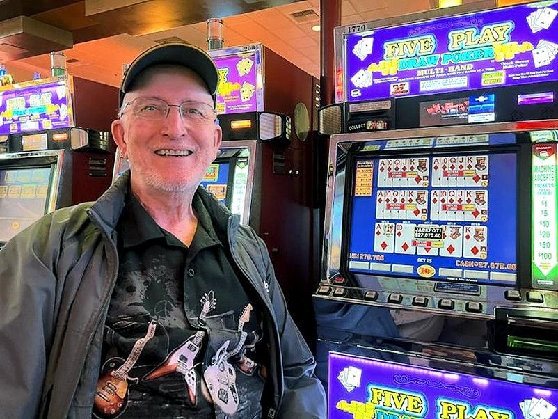 A lucky guest playing a Dragon Link machine at Suncoast Hotel and Casino on December 9 won a more than $11,000 jackpot.