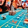 Comparing Online Casinos and Land-Based Casinos