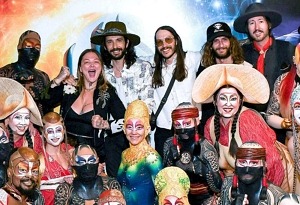 Elle King Attends KÀ by Cirque du Soleil Sunday, April 30