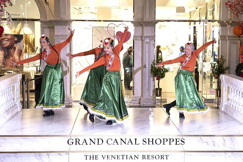 Chinese New Year in the Desert Event at Grand Canal Shoppes (Photo Credit_ Grand Canal Shoppes)