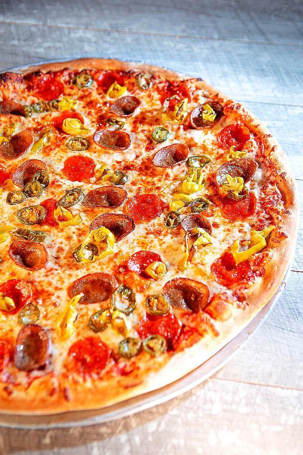 Parry’s Pizzeria & Taphouse Opens On The Las Vegas Strip