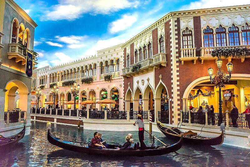The Venetian Resort Las Vegas – Image by Michelle Raponi from Pixabay 
