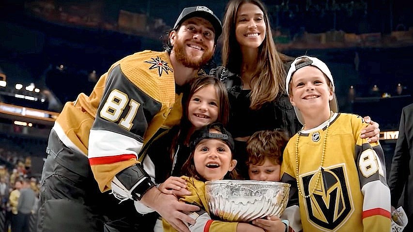 VGK player and family with Stanley Cup
