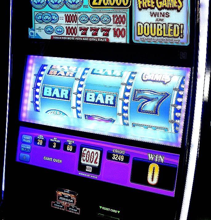 The Science Behind the Spins: How Algorithms Shape Your Online Slot Experience