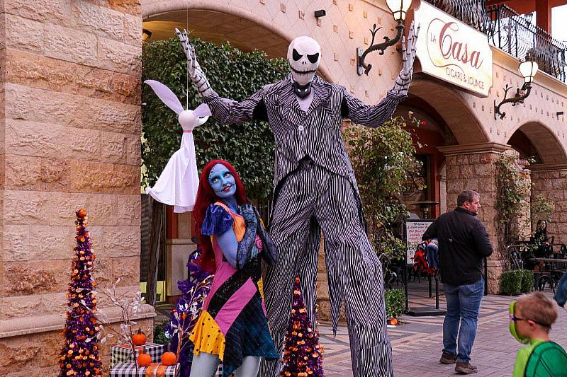 Sally and Jack Skellington at Skellington’s Spooktacular 