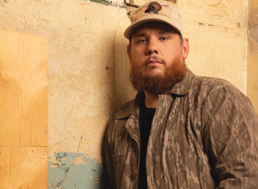 Luke Combs Announces ‘My Kinda Saturday Night Tour’ in North America + Europe, Headlines Allegiant Stadium on March 21