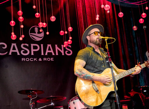 Caspian’s Cocktails & Caviar Marks One Year of Rock ’N’ Roll Rebellion at Caesars Palace