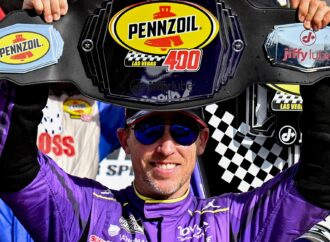 Photos: Denny Hamlin Wins Pennzoil 400 at Las Vegas Motor Speedway on March 15