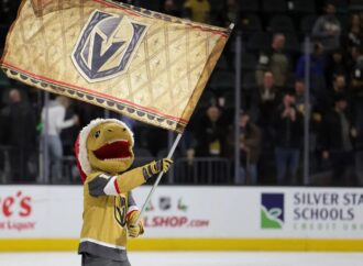 Vegas Golden Knights’ Chance + Vegas Vivas at Arizona Charlie’s Decatur + Boulder for Bingo + Fans