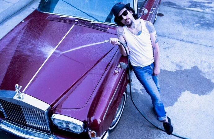 Mickey Avalon to Perform at Aria’s Easy’s Cocktail Lounge on April 11 in 20th Anniversary Tour