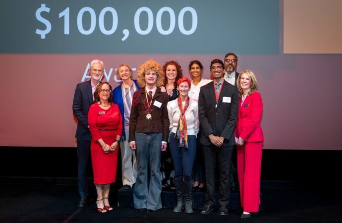 The Rogers Foundation Awards $520,000 in College Scholarships to Clark County School District Seniors