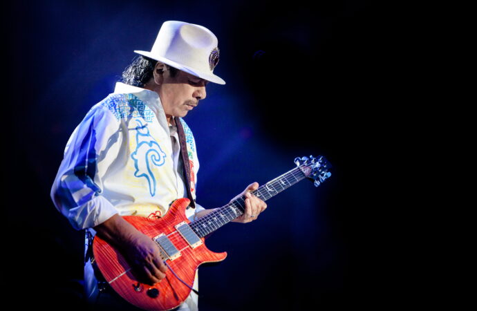 Carlos Santana Announces Fall 2026 Residency Dates at House of Blues Las Vegas in Mandalay Bay