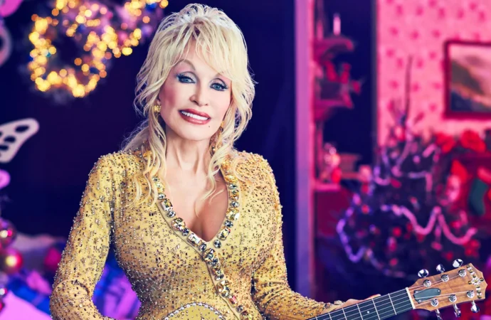 Dolly Parton Cancels Residency at The Colosseum at Caesars Palace in Las Vegas