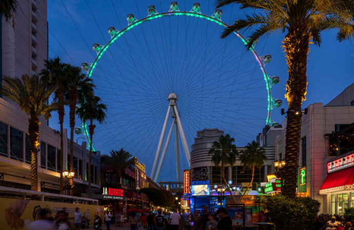 The Linq Promenade + High Roller on Las Vegas Strip Glow Teal for World Ovarian Cancer Day on May 8