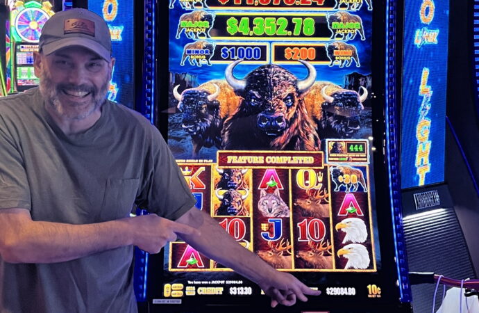 Cherry Rewards Members Win Nearly $170K in Jackpots at Virgin Hotels Las Vegas in April