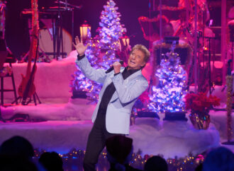 Barry Manilow Announces Dates in 2027 at Westgate Las Vegas Resort & Casino